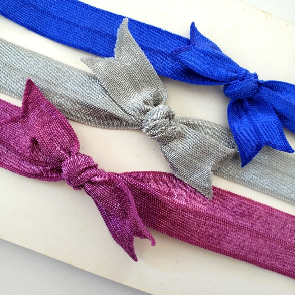 3/$20 set of 3 baby girls bow headband hair accessories, Size 6 to 12 months - Picture 1 of 3